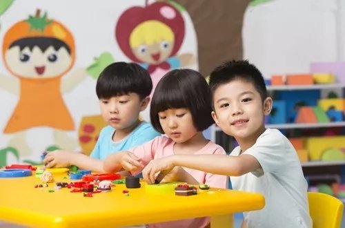 �¹����ˣ������׶�԰����Сѧ���д�仯��