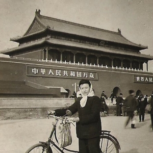 ������Ů�ع���������������¥ ����Ӧ�԰�Ȼ����