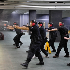 ����ʡһ���񾯽���ǹִ������