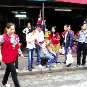 ͼ�ģ�50�����������Ⱥ󲡷��ε�