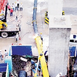 ���͵�����ҵʱ�෭ �����ĵ��ۺ͵�װ�ĸֽ�׹����·